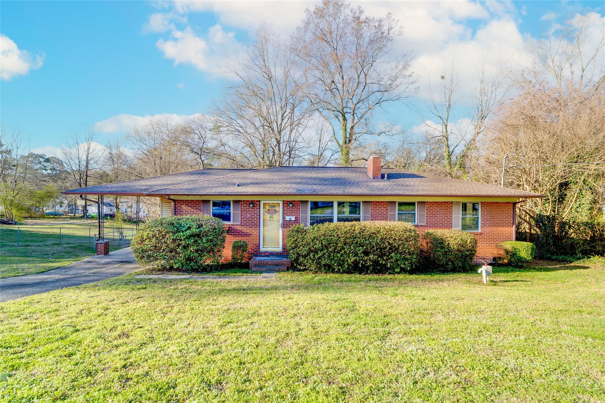 605 W 19th Avenue Gastonia NC 28052