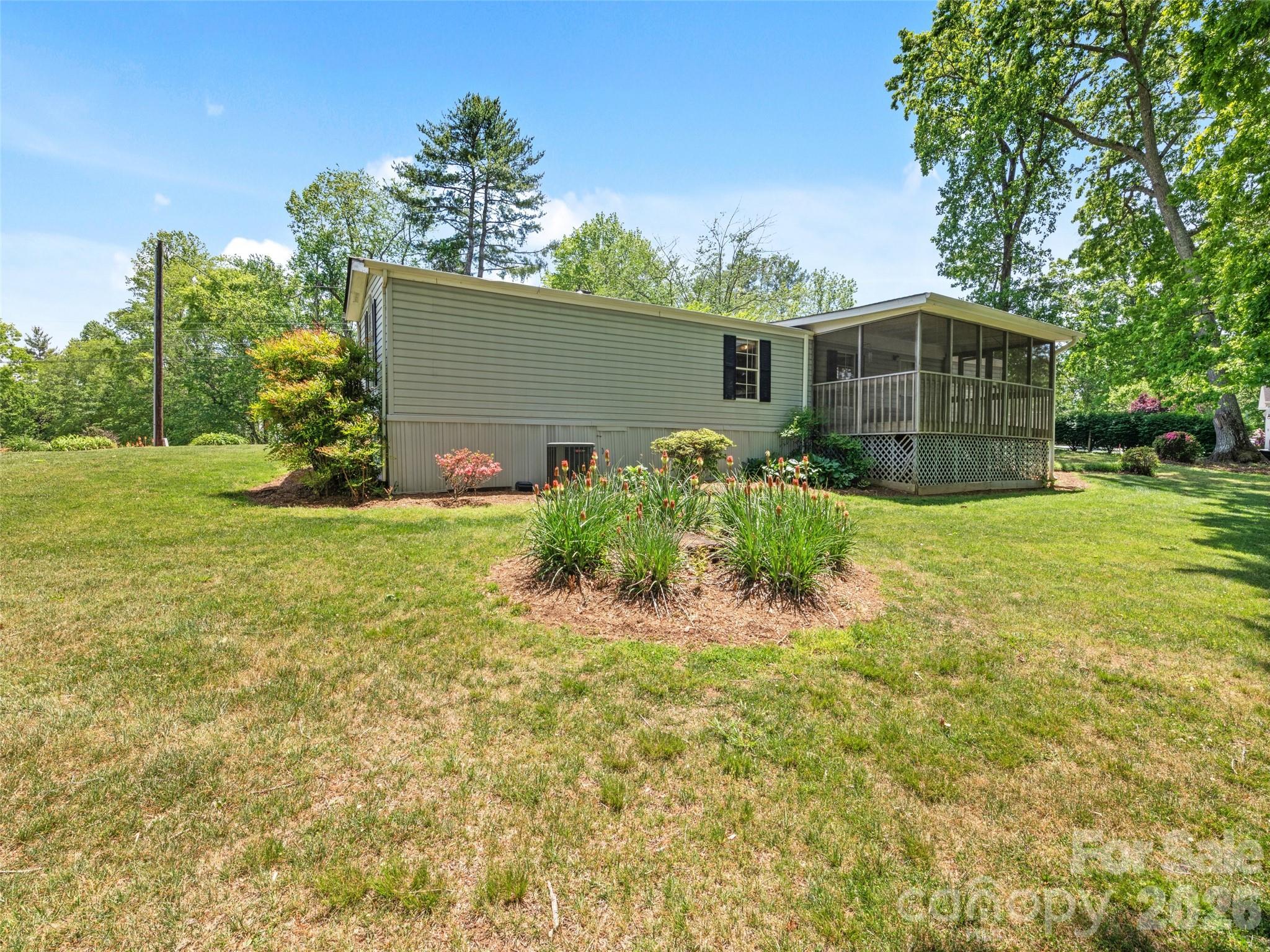 27 Presbyterian Church Road Mills River NC 28759