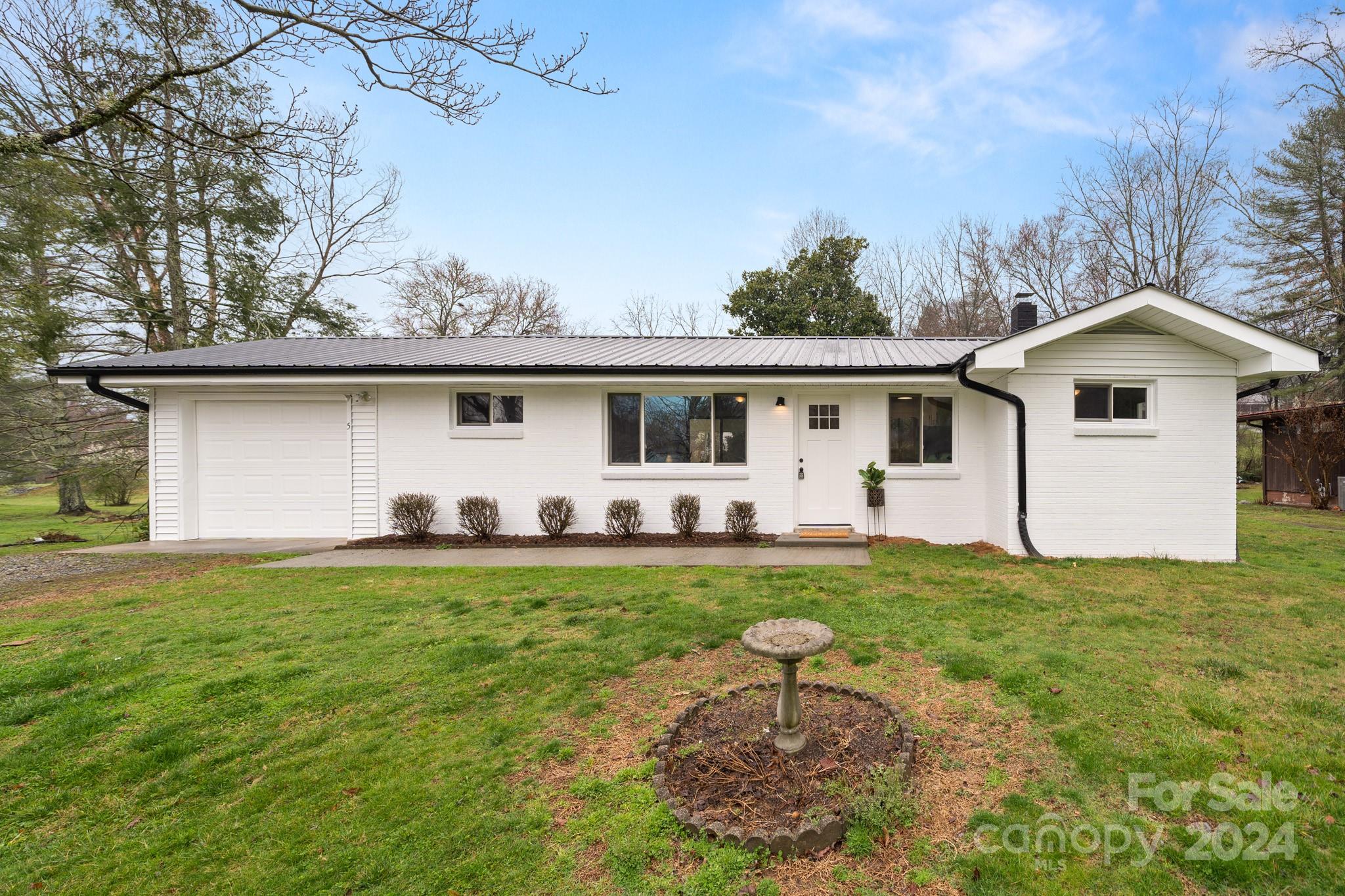 5 Pisgah View Drive Etowah NC 28729