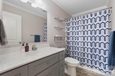 5 Carolinda Lane Waynesville NC 28786