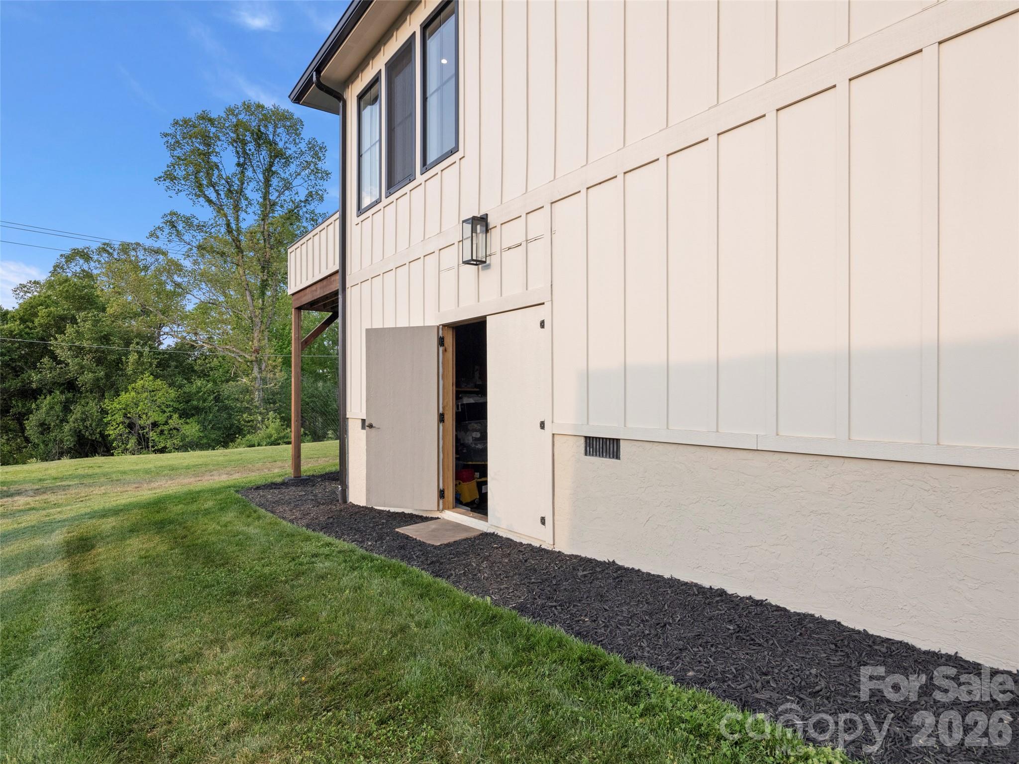 208 Majestic Ridge Road Mills River NC 28759
