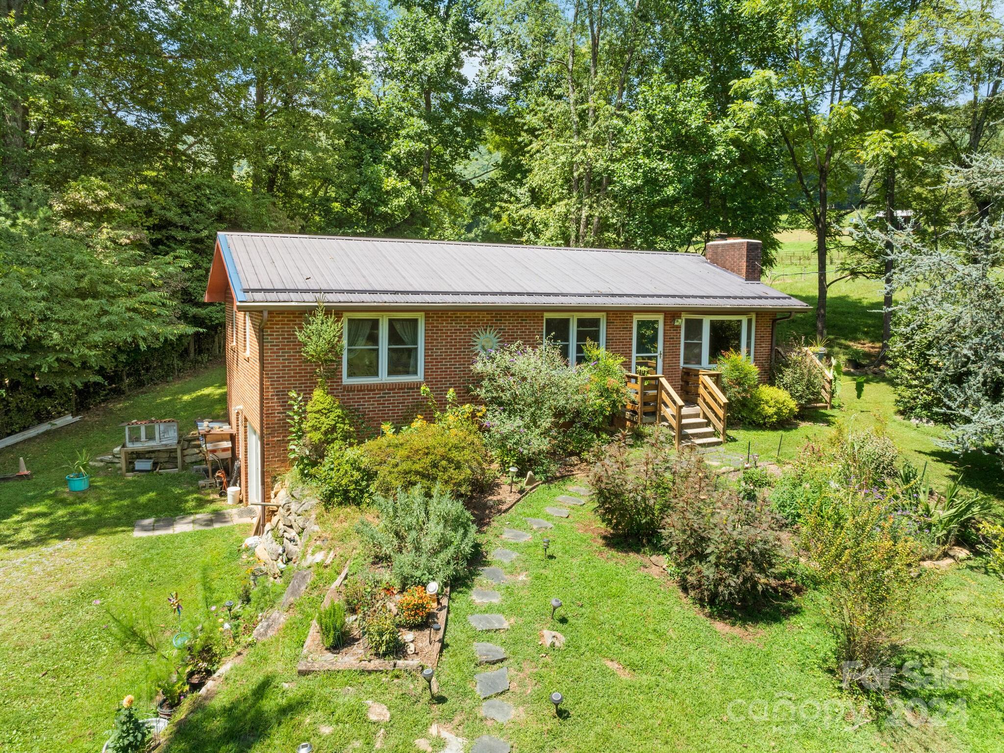 77 Hunters Ridge Drive Mills River NC 28759