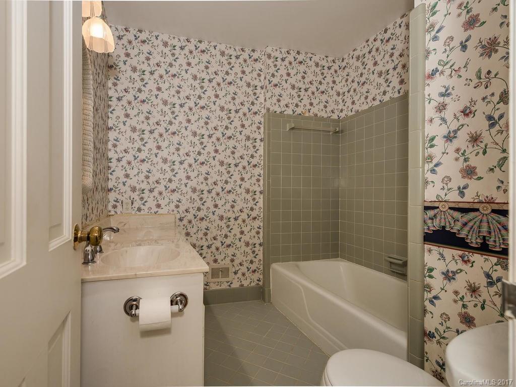 6207 Honegger Drive Charlotte NC 28211