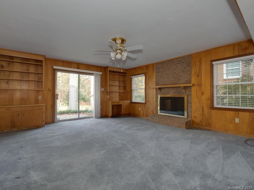6207 Honegger Drive Charlotte NC 28211