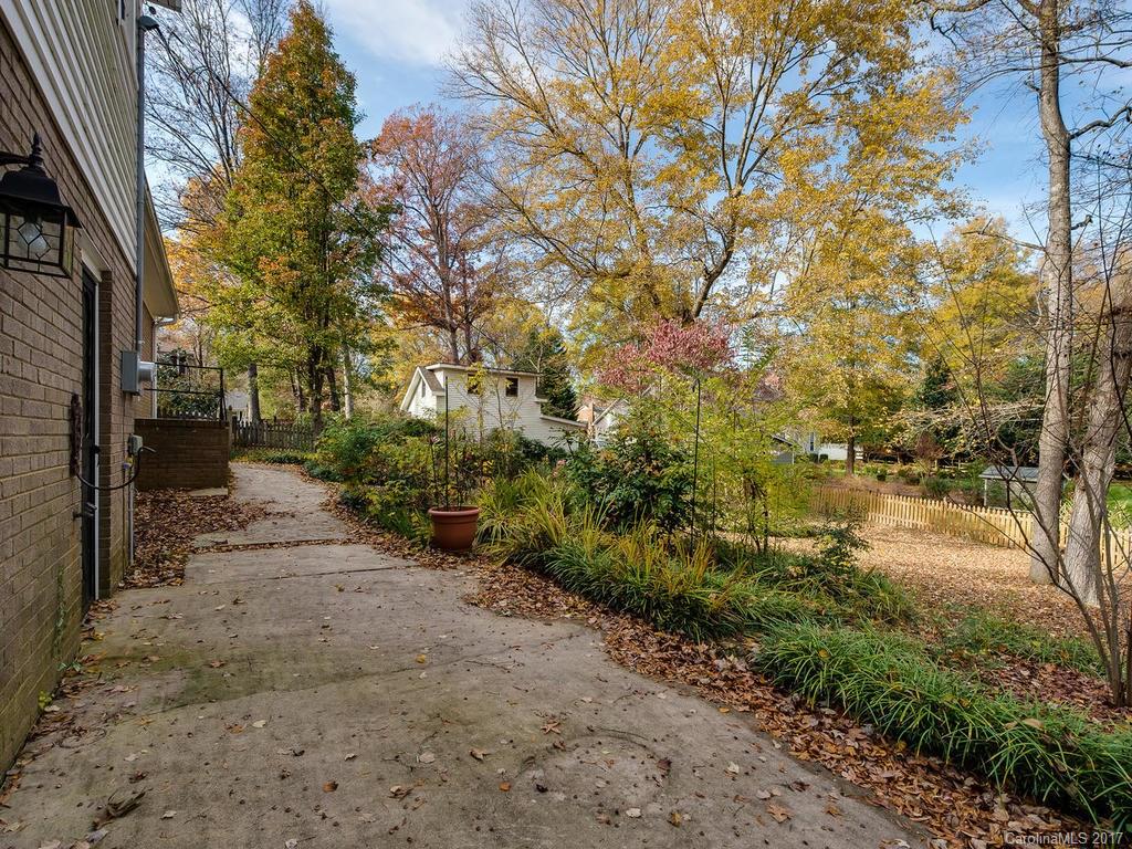 6207 Honegger Drive Charlotte NC 28211