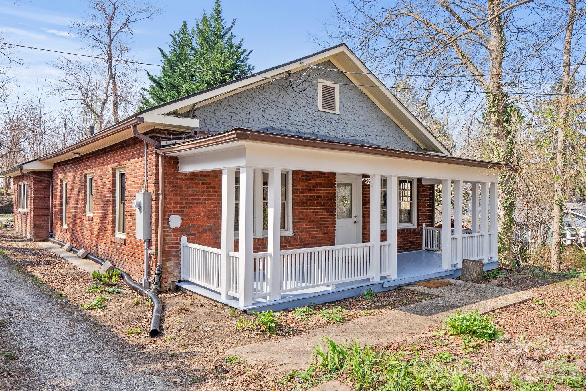 Asheville NC, 15 Conestee Place