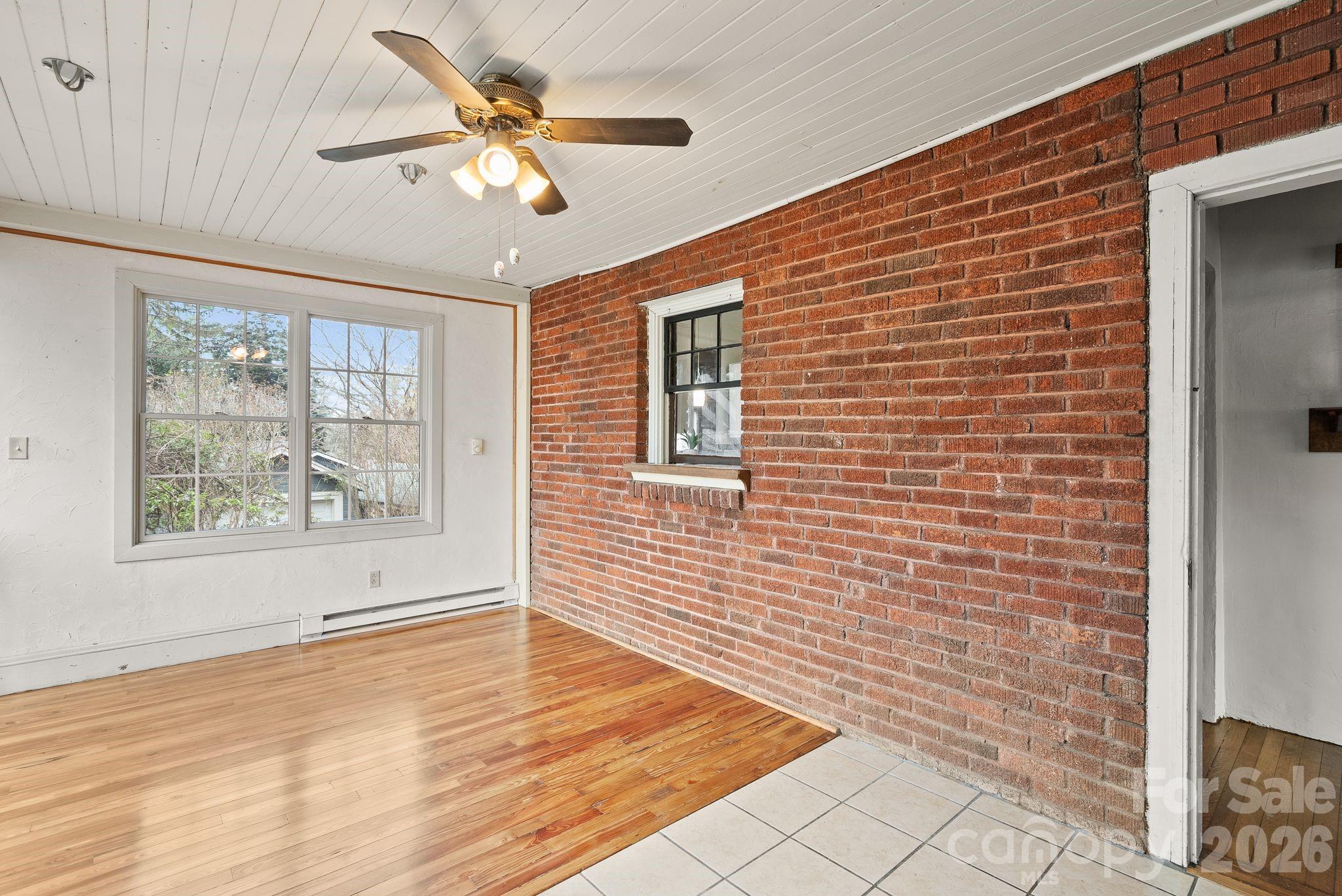 15 Conestee Place Asheville NC 28801