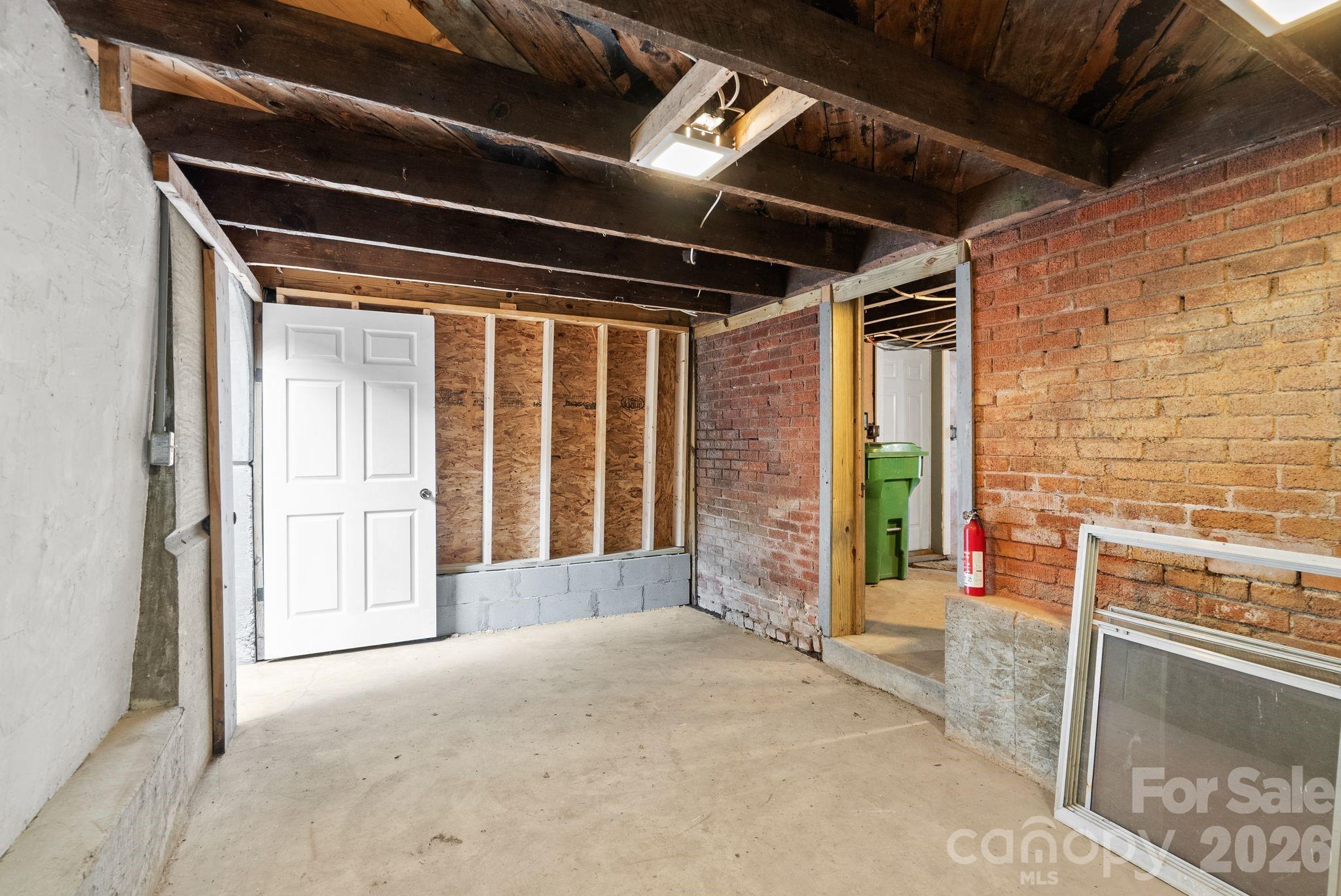 15 Conestee Place Asheville NC 28801