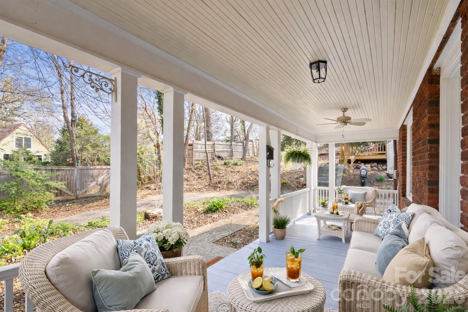 15 Conestee Place Asheville NC 28801