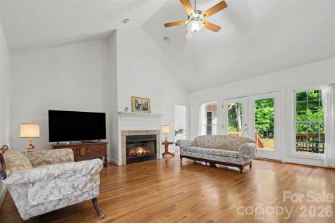 112 Hancock Crossing Clover SC 29710
