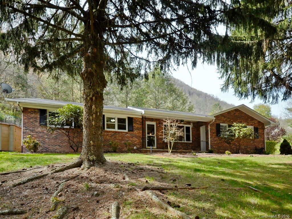 71 Linsonwood Road Waynesville NC 28786