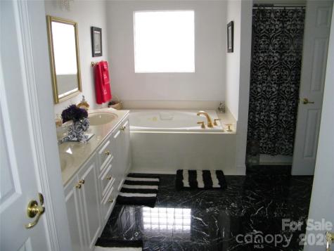 509 E Main Street Rockwell NC 28138
