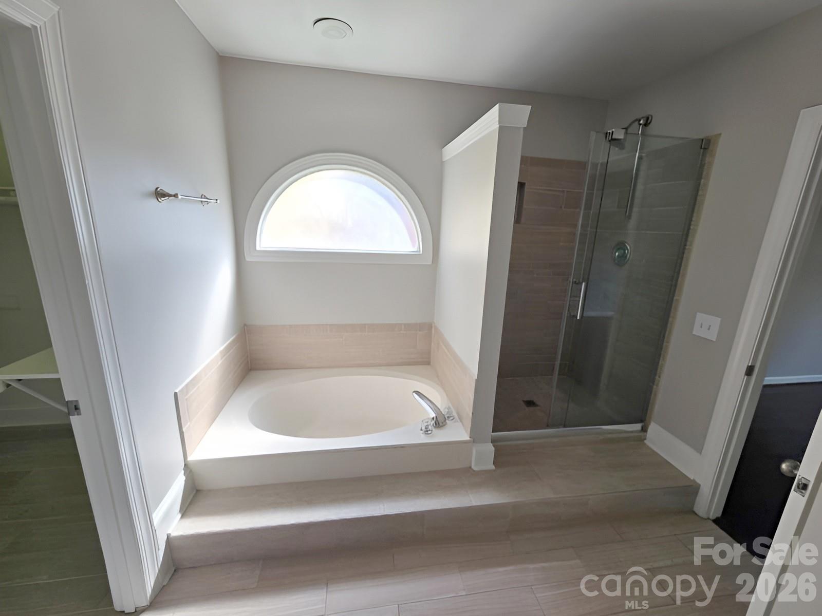 9011 Coleshire Court Charlotte NC 28269