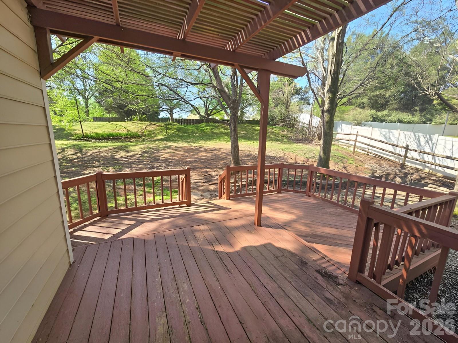 9011 Coleshire Court Charlotte NC 28269