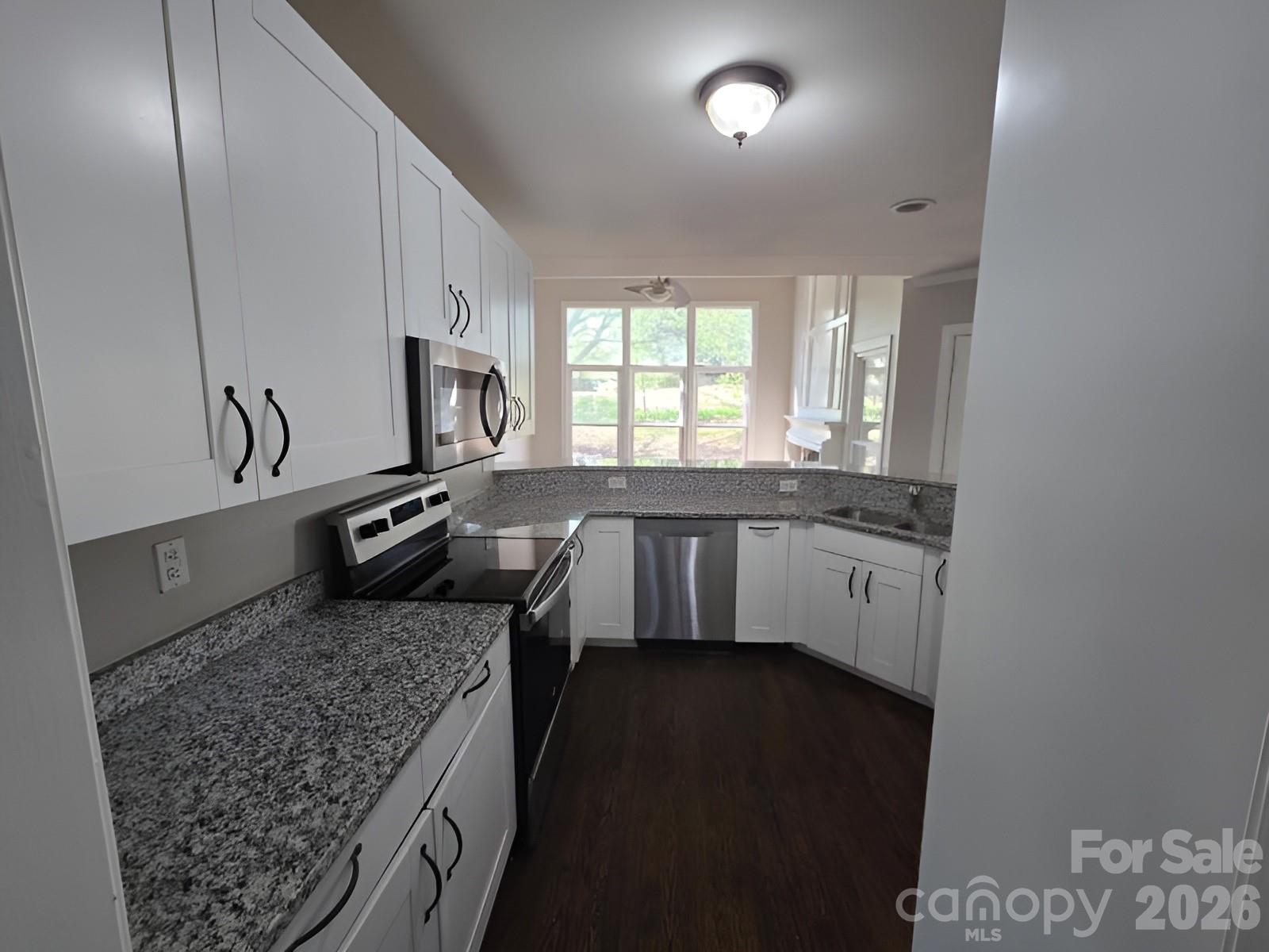 9011 Coleshire Court Charlotte NC 28269