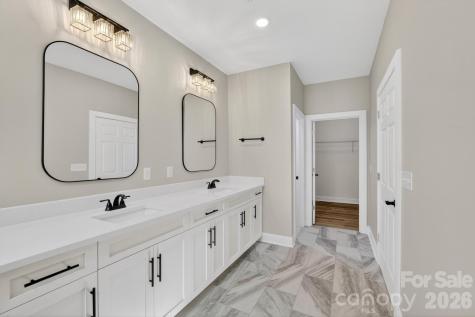 409 Huntington Woods Street Lenoir NC 28645