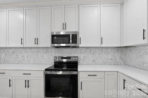 409 Huntington Woods Street Lenoir NC 28645