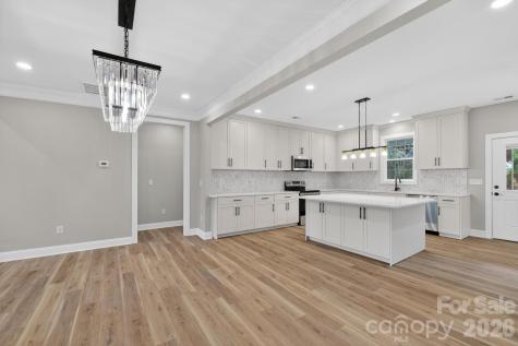 409 Huntington Woods Street Lenoir NC 28645
