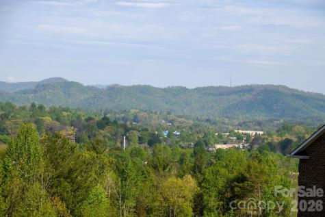 409 Huntington Woods Street Lenoir NC 28645
