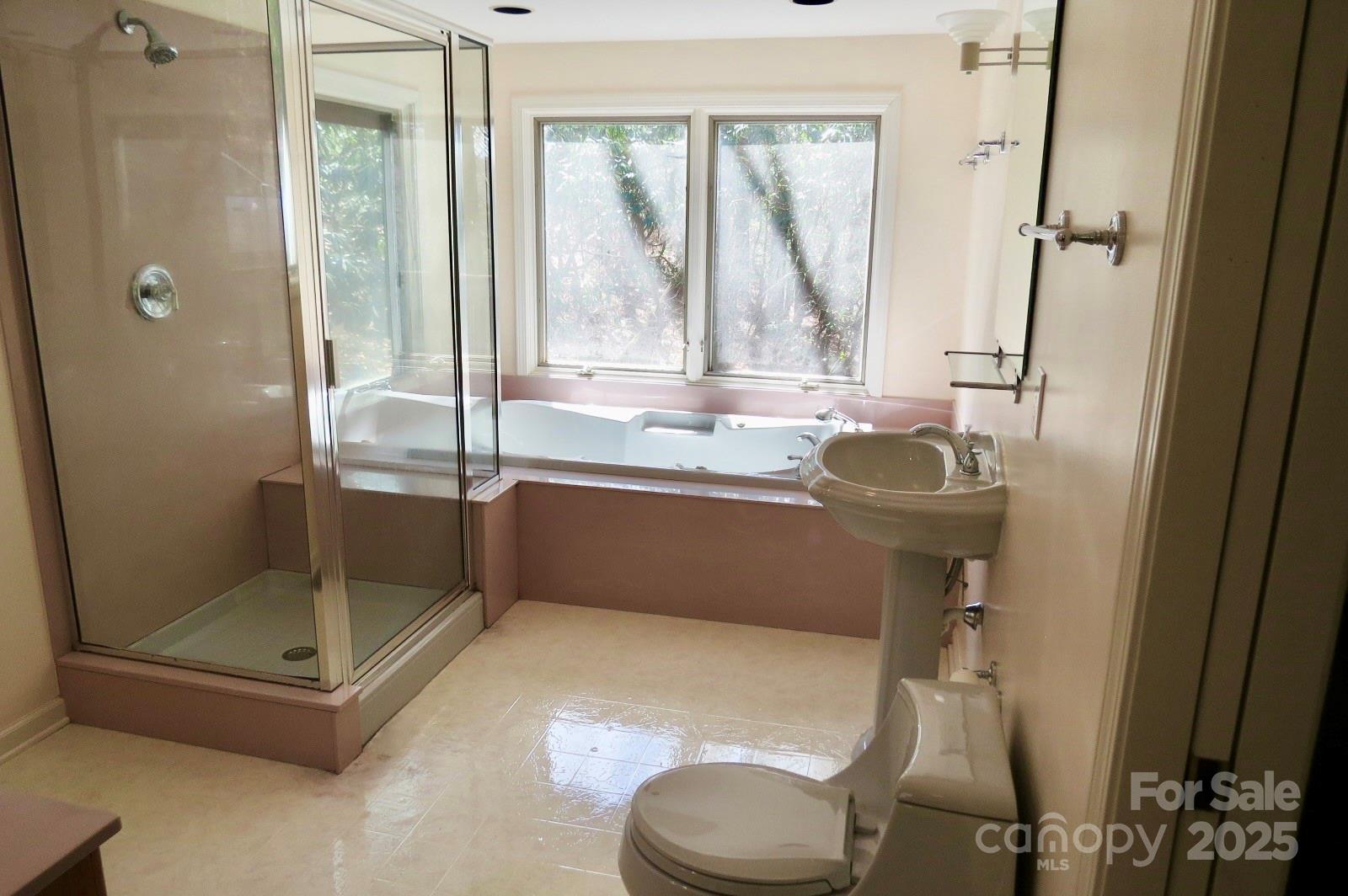 422 Lakeside Drive Lake Toxaway NC 28747