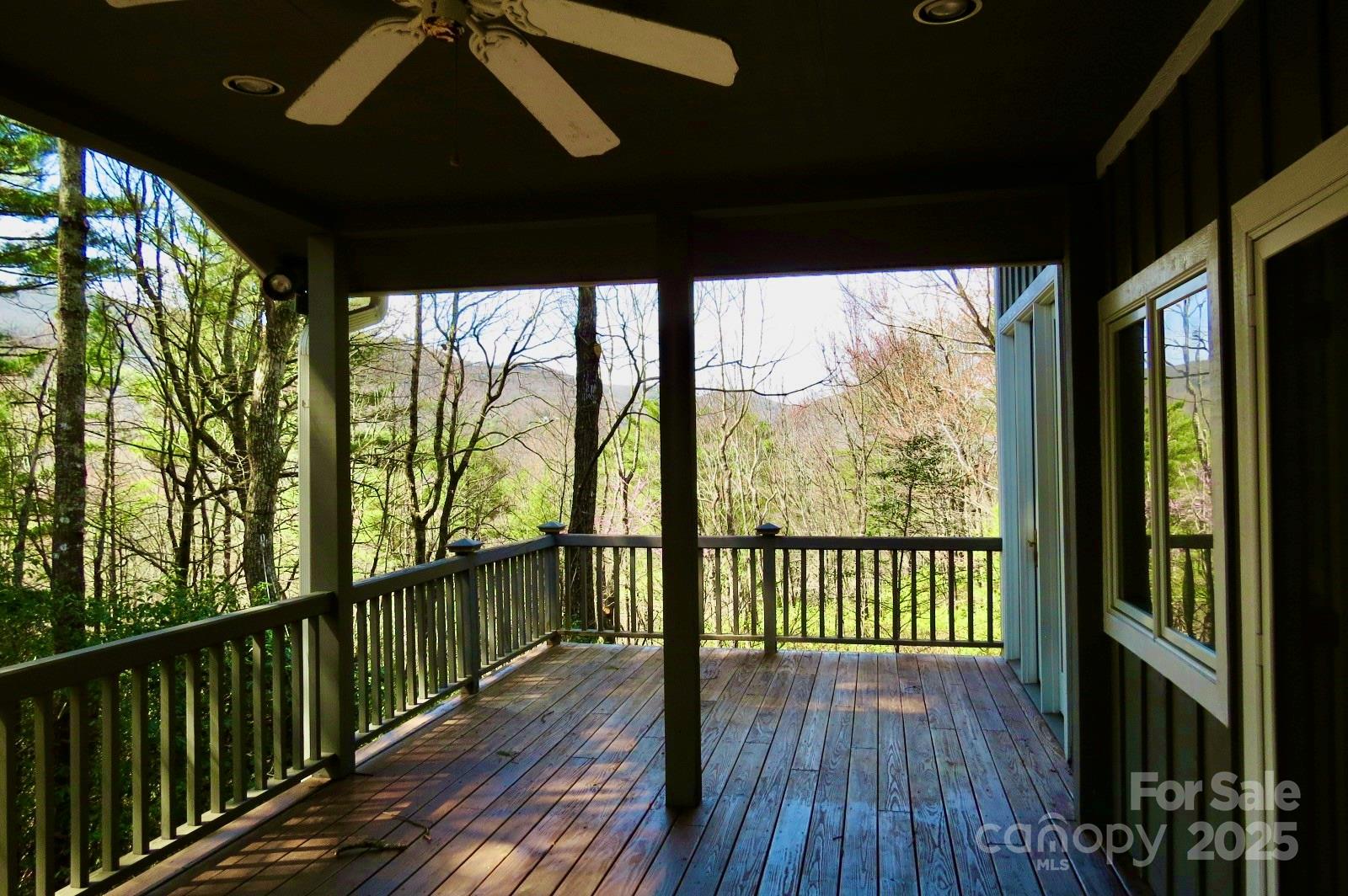 422 Lakeside Drive Lake Toxaway NC 28747