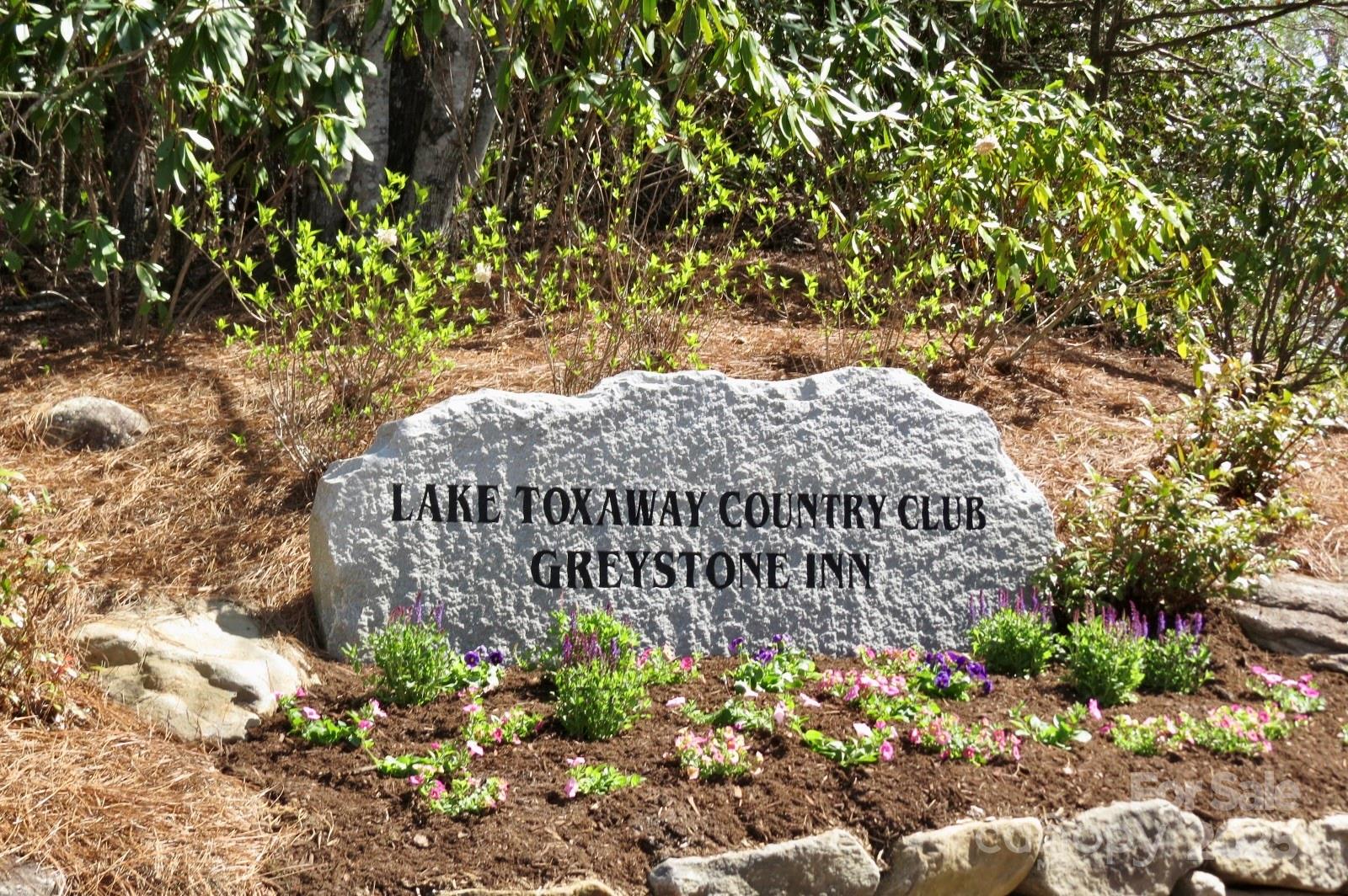 422 Lakeside Drive Lake Toxaway NC 28747