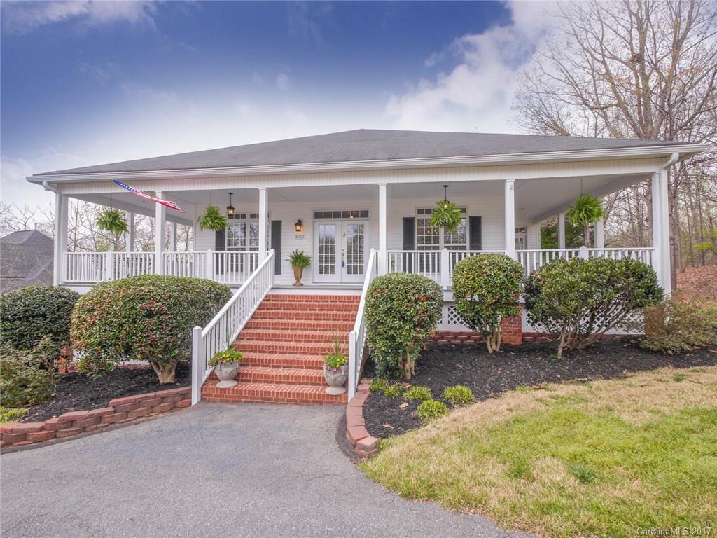 8907 Crosstimbers Drive Charlotte NC 28215