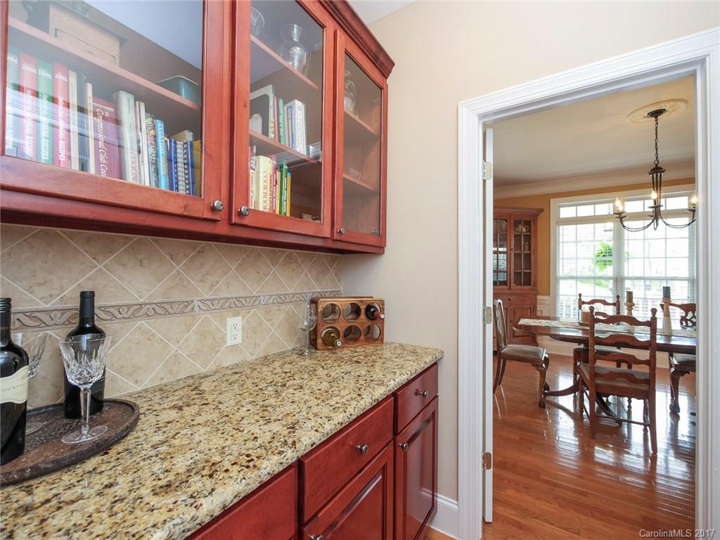 8907 Crosstimbers Drive Charlotte NC 28215