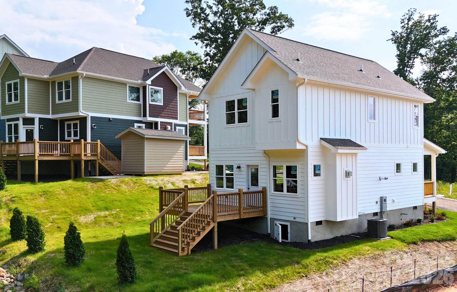 33 Loblolly Lane Asheville NC 28803