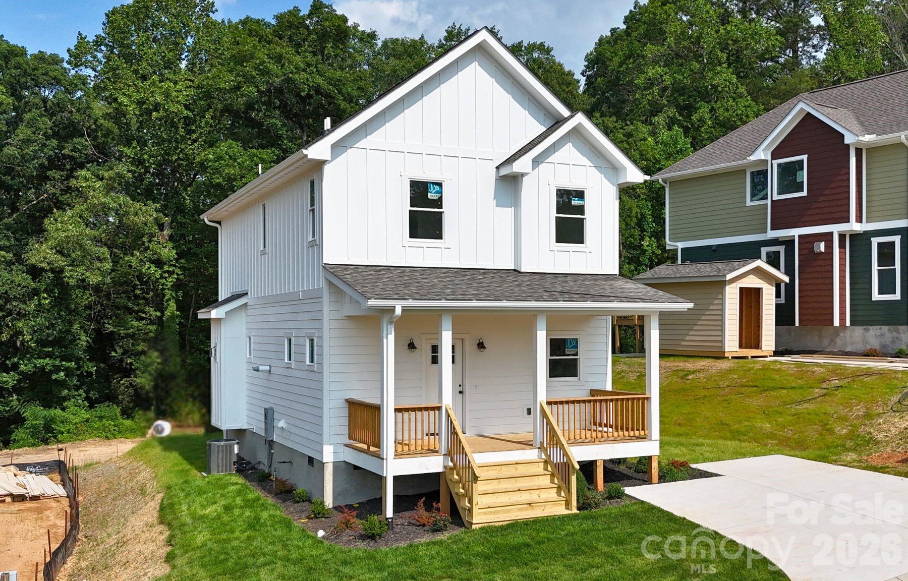 33 Loblolly Lane Asheville NC 28803