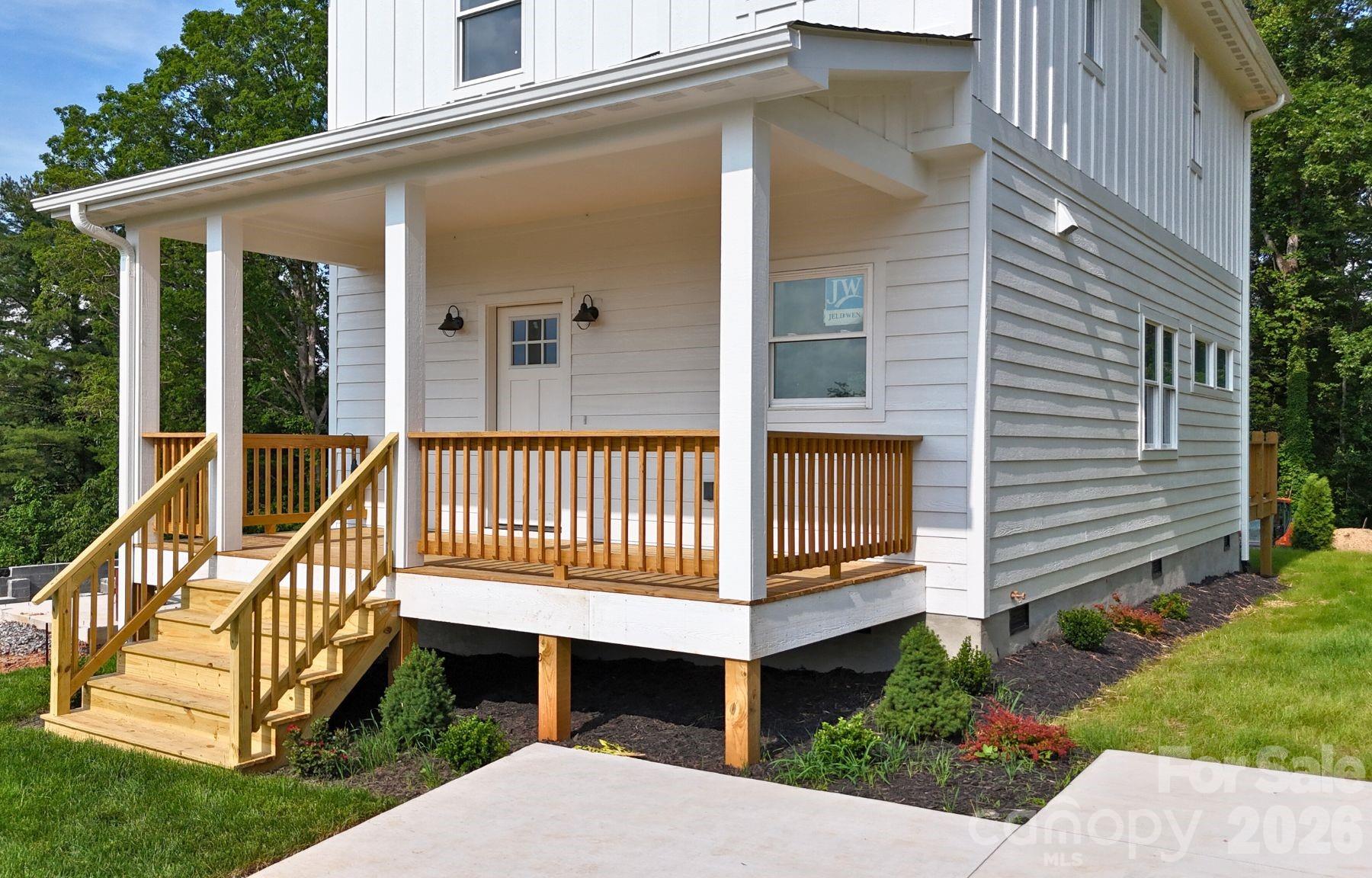 33 Loblolly Lane Asheville NC 28803