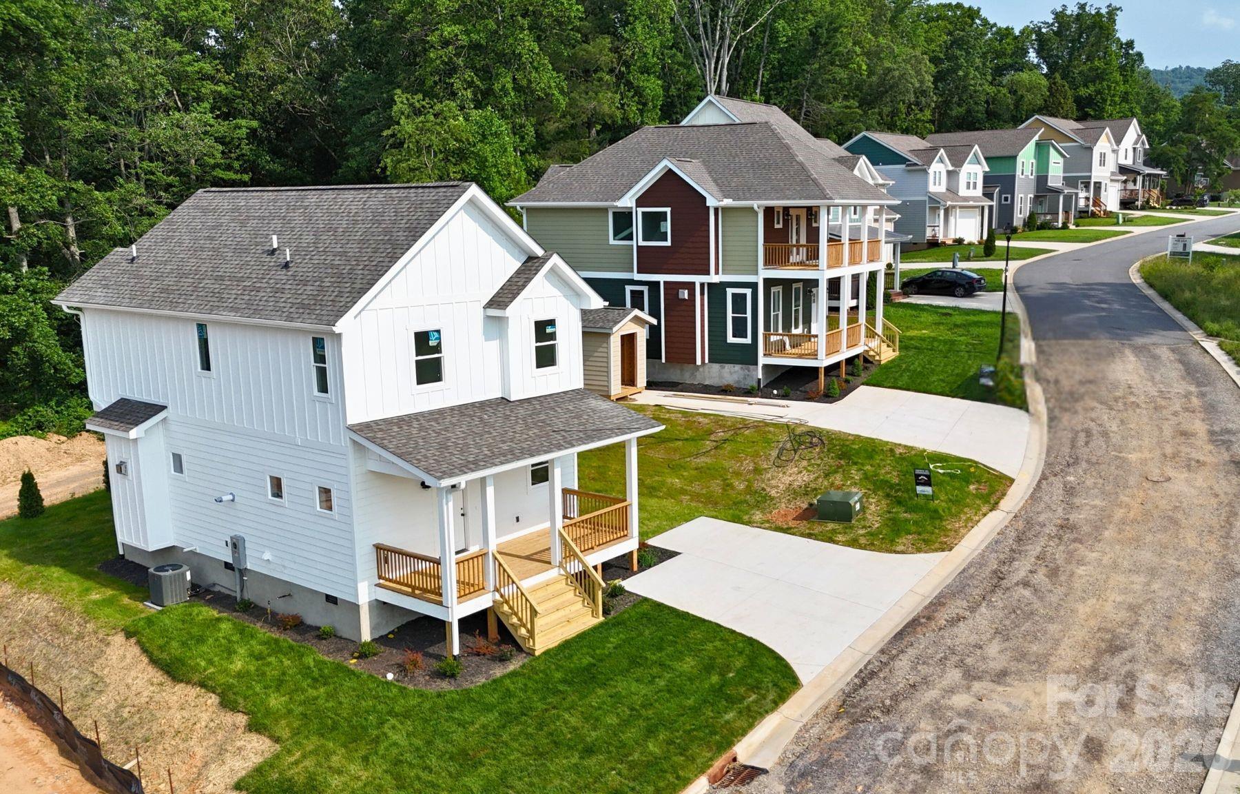 33 Loblolly Lane Asheville NC 28803