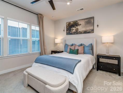 1033 Simcoe Lane Charlotte NC 28217