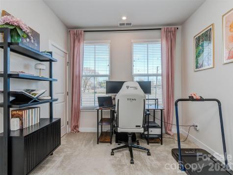 1033 Simcoe Lane Charlotte NC 28217