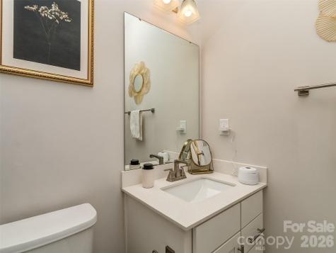 1033 Simcoe Lane Charlotte NC 28217