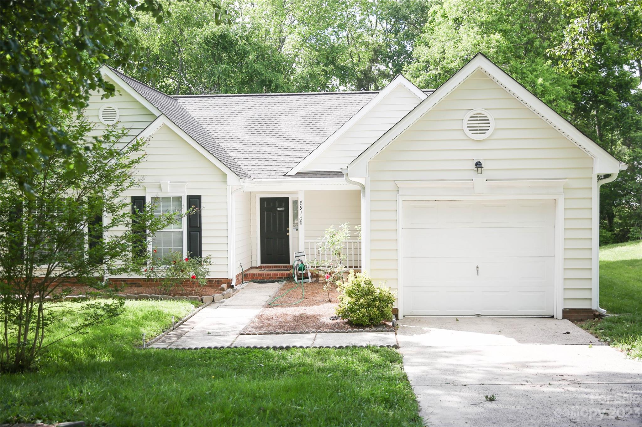 8910 Clifton Meadow Drive Matthews NC 28105