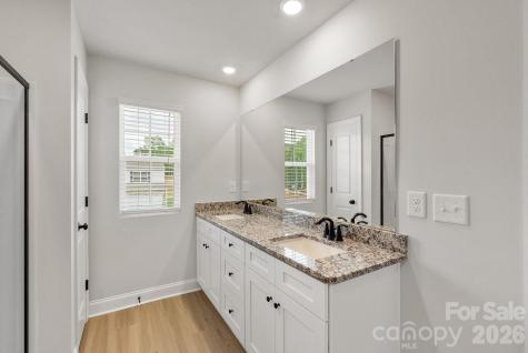 6508 Fairford Drive Charlotte NC 28215