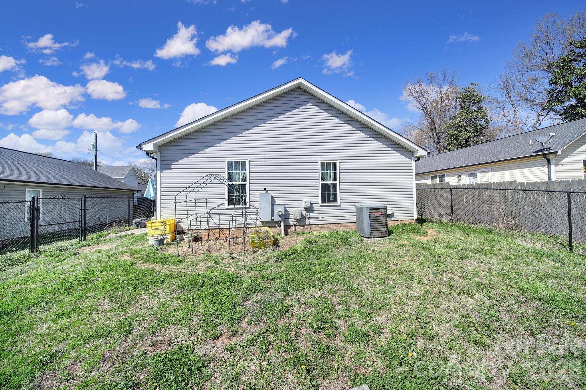 41 Saint Mary Avenue NW Concord NC 28025