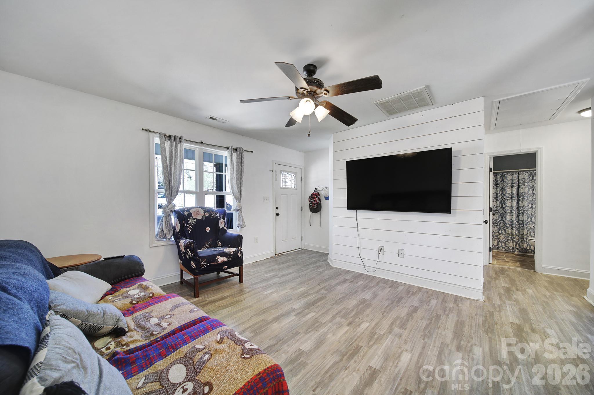41 Saint Mary Avenue NW Concord NC 28025