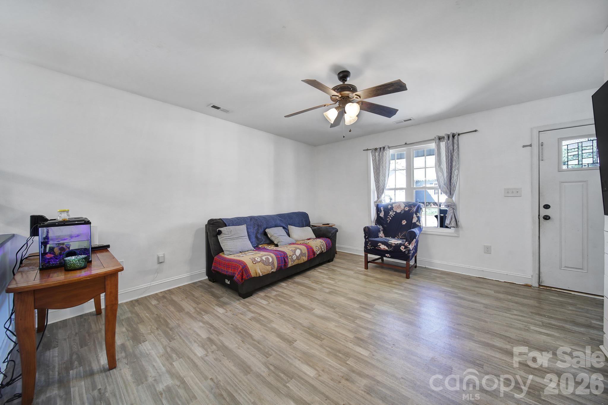 41 Saint Mary Avenue NW Concord NC 28025