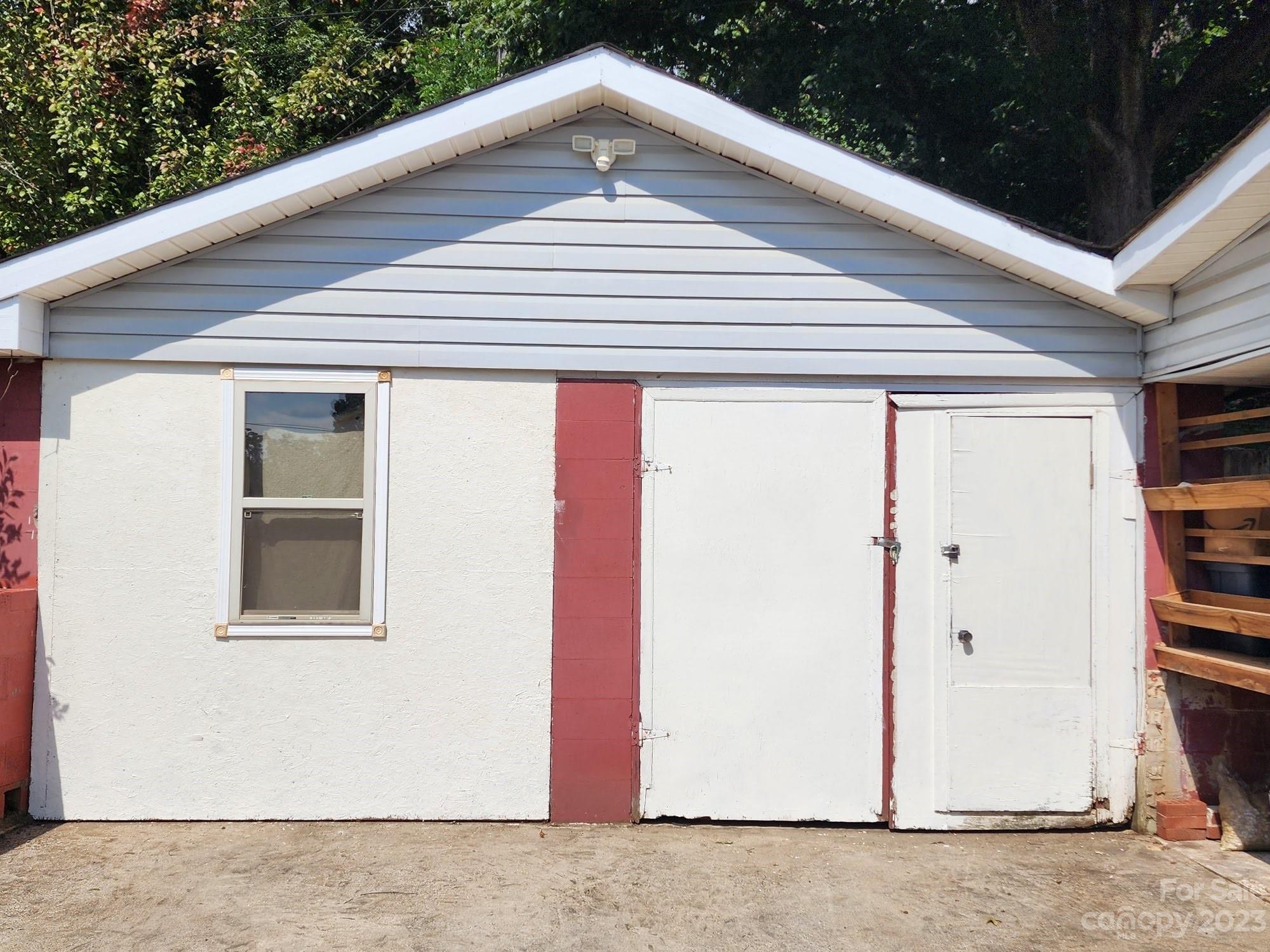 40 Conner Road Candler NC 28715