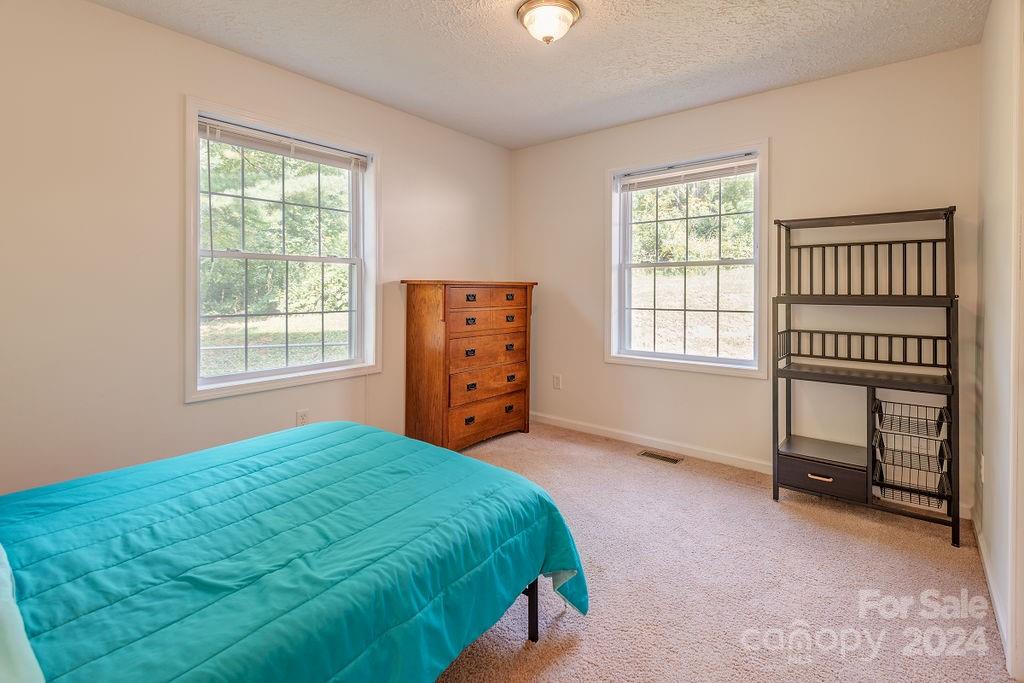 6 Pilgrim Lane Waynesville NC 28785