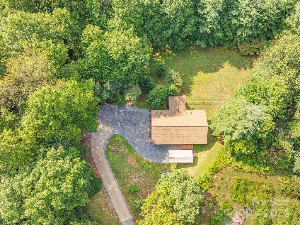 6 Pilgrim Lane Waynesville NC 28785