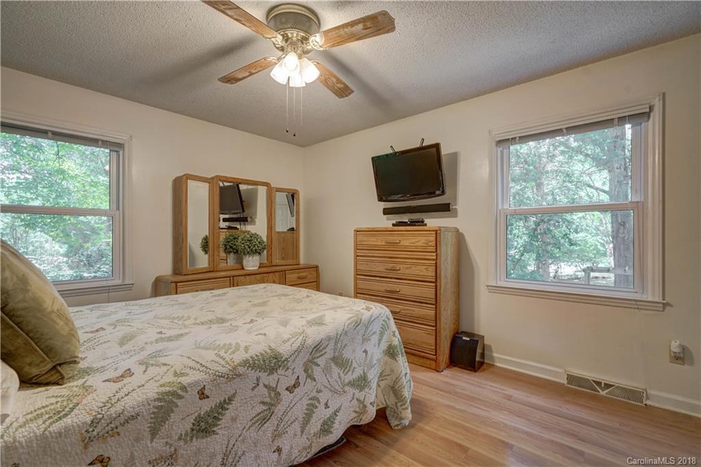 7401 Kilcullen Drive Charlotte NC 28270