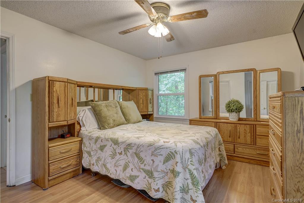 7401 Kilcullen Drive Charlotte NC 28270