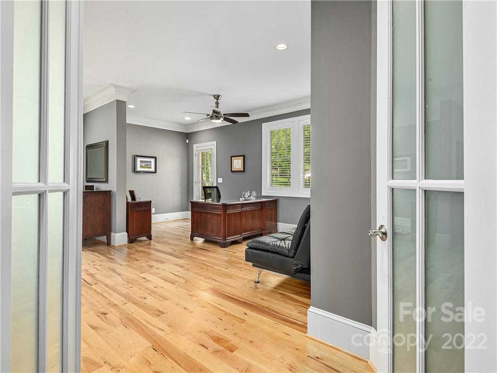 926 New Haw Creek Road Asheville NC 28805
