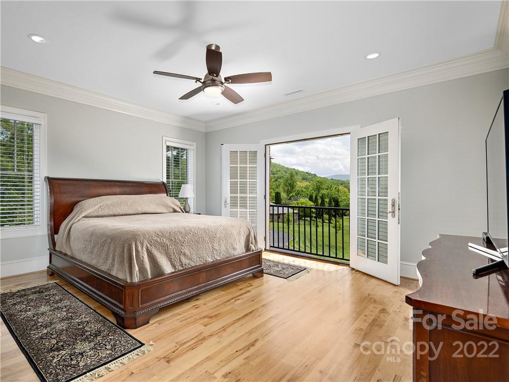 926 New Haw Creek Road Asheville NC 28805