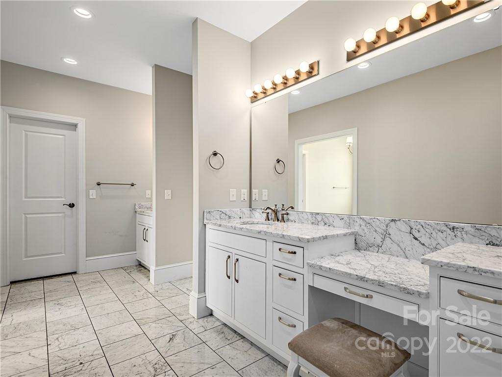 926 New Haw Creek Road Asheville NC 28805