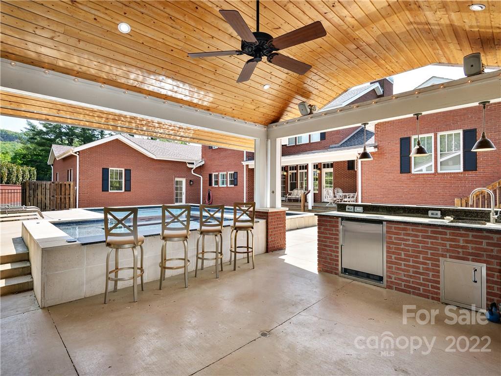 926 New Haw Creek Road Asheville NC 28805