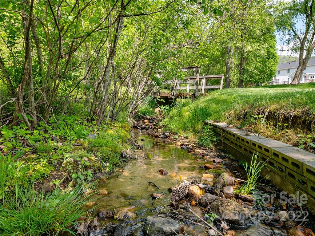 926 New Haw Creek Road Asheville NC 28805